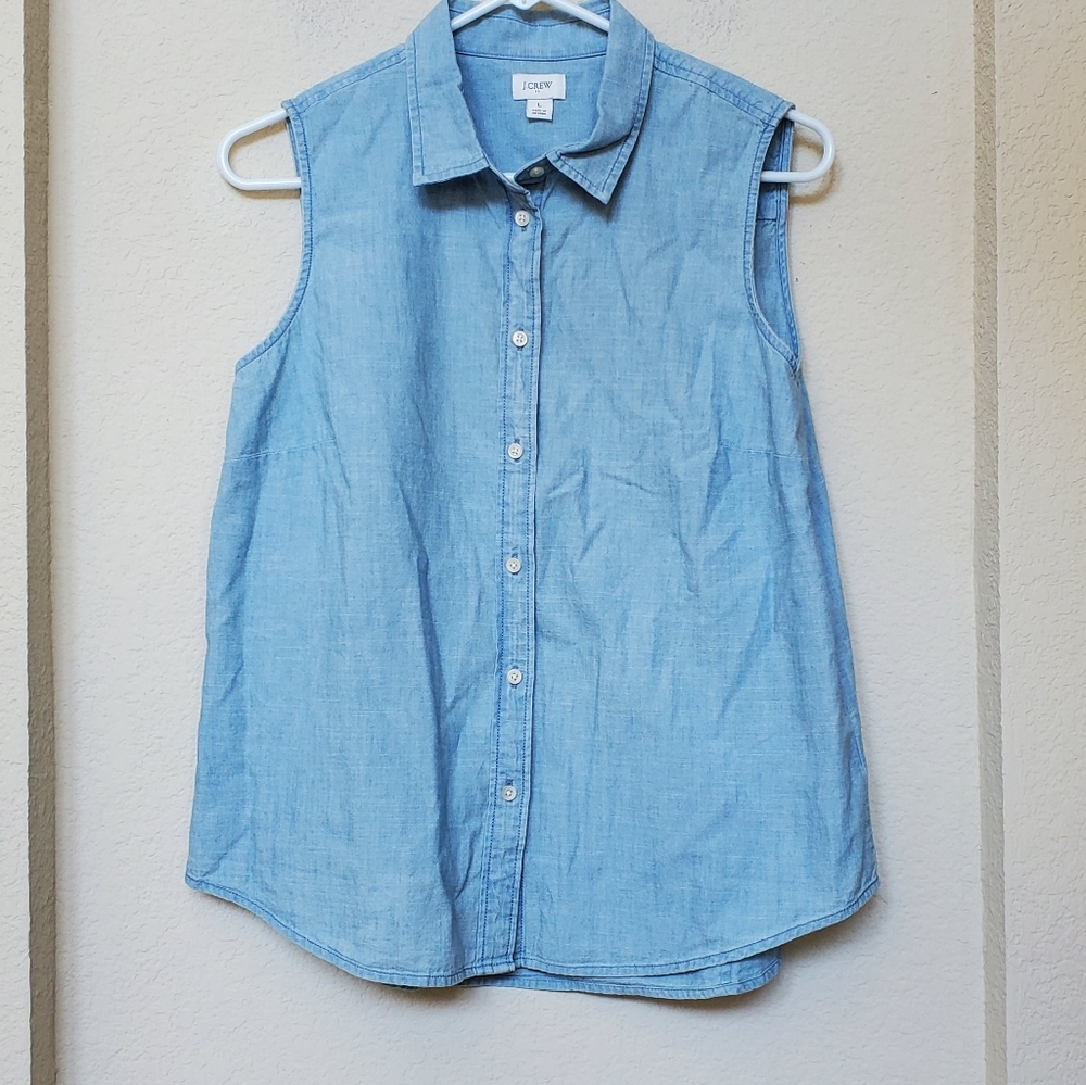 J. Crew Factory Sleeveless Chambray Button Front Shirt. Size Large